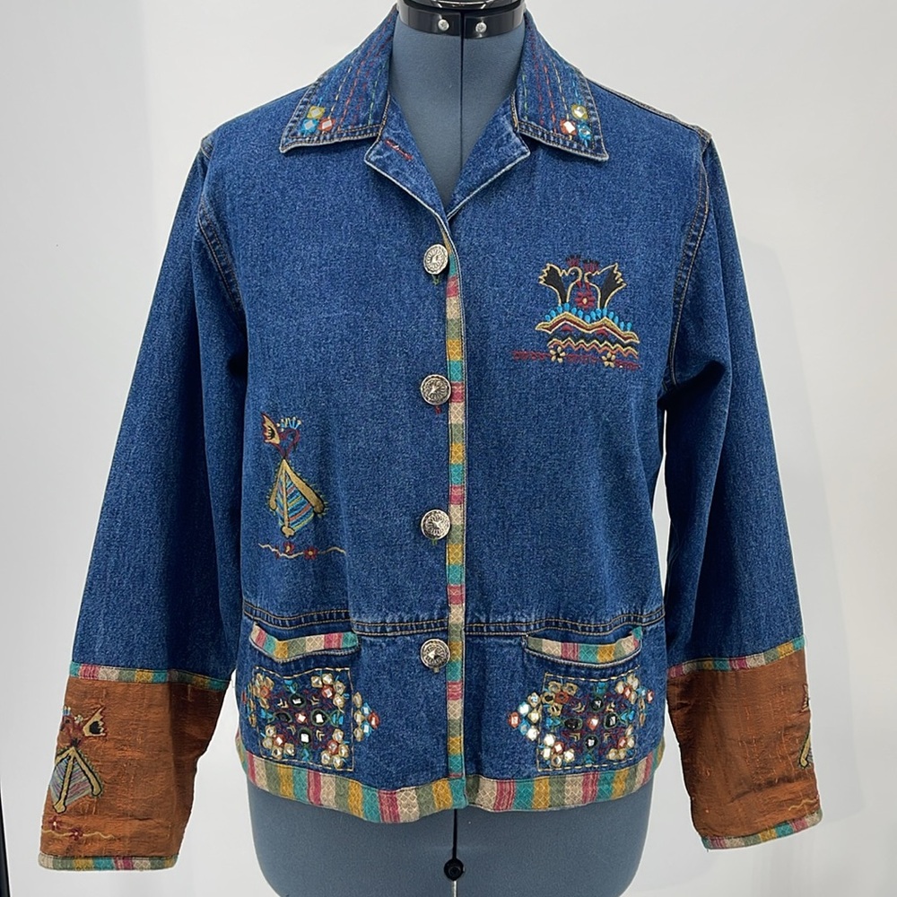 SHELLY & ARNOLD EMBROIDERED Blue Denim PATCHWORK JACKET SIZE M